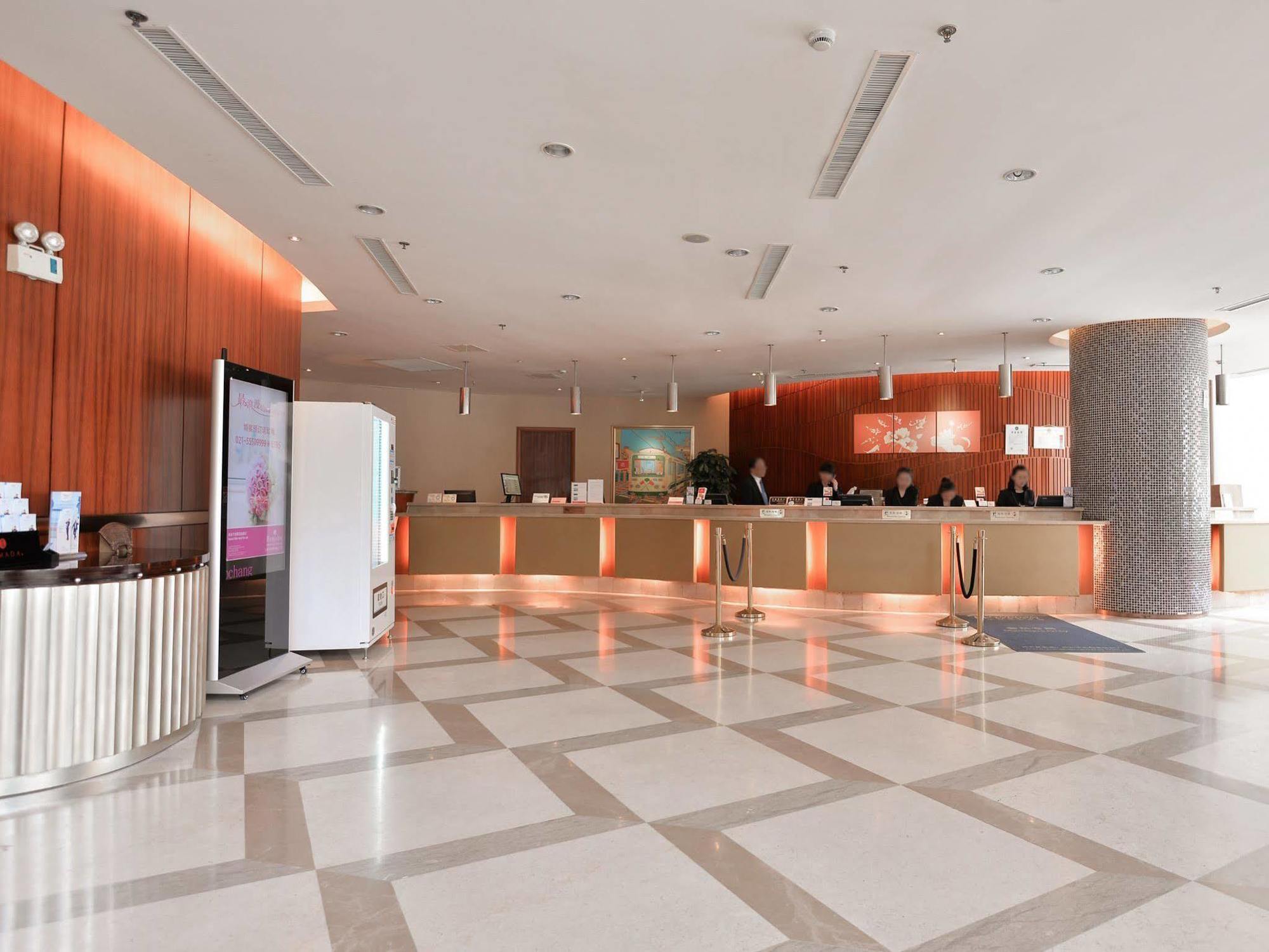 Ramada Shanghai Wujiaochang Экстерьер фото